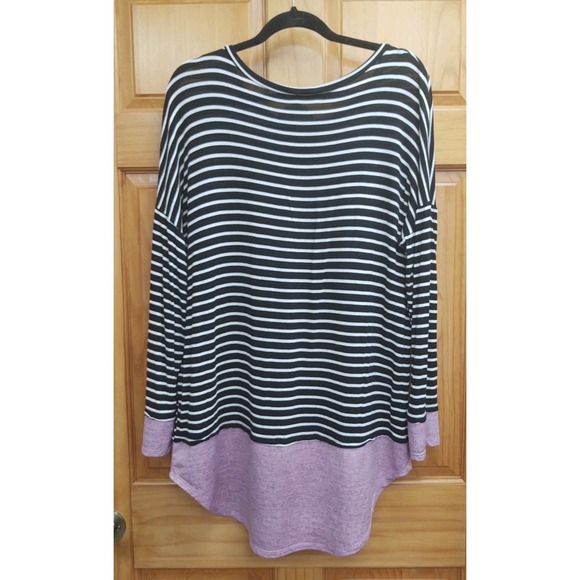 Egy Tops - Egy Women's XL Black & White Striped Long Dolman Sleeve Boho Artsy Top Tunic